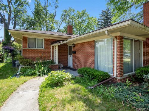 27445 Buckingham St, Livonia, MI, 48154-4609 | Card Image