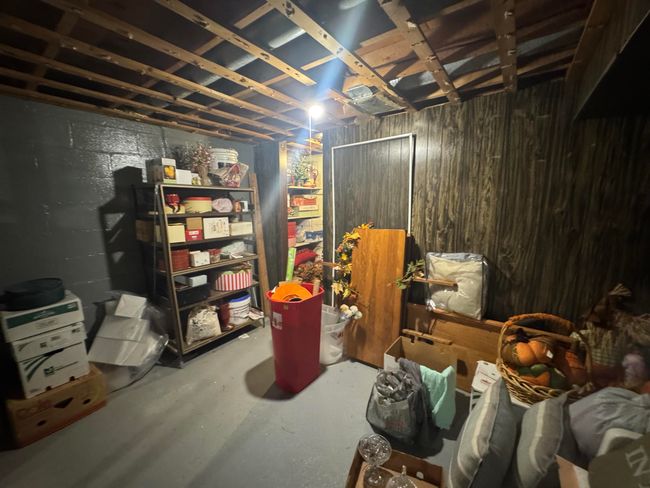 31004 Middle Crossing Rd, House other with 3 bedrooms, 2 bathrooms and null parking in Dowagiac MI | Image 22