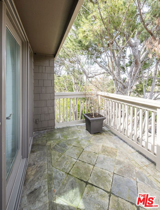 38 Sea Island Dr, Condo with 2 bedrooms, 2 bathrooms and 2 parking in Newport Beach CA | Image 6