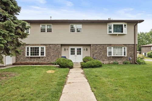 1853 Burgundy St, Schererville, IN, 46375 | Card Image
