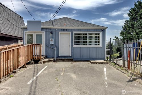 10722 Lake City Way Ne, Seattle, WA, 98125-6714 | Card Image