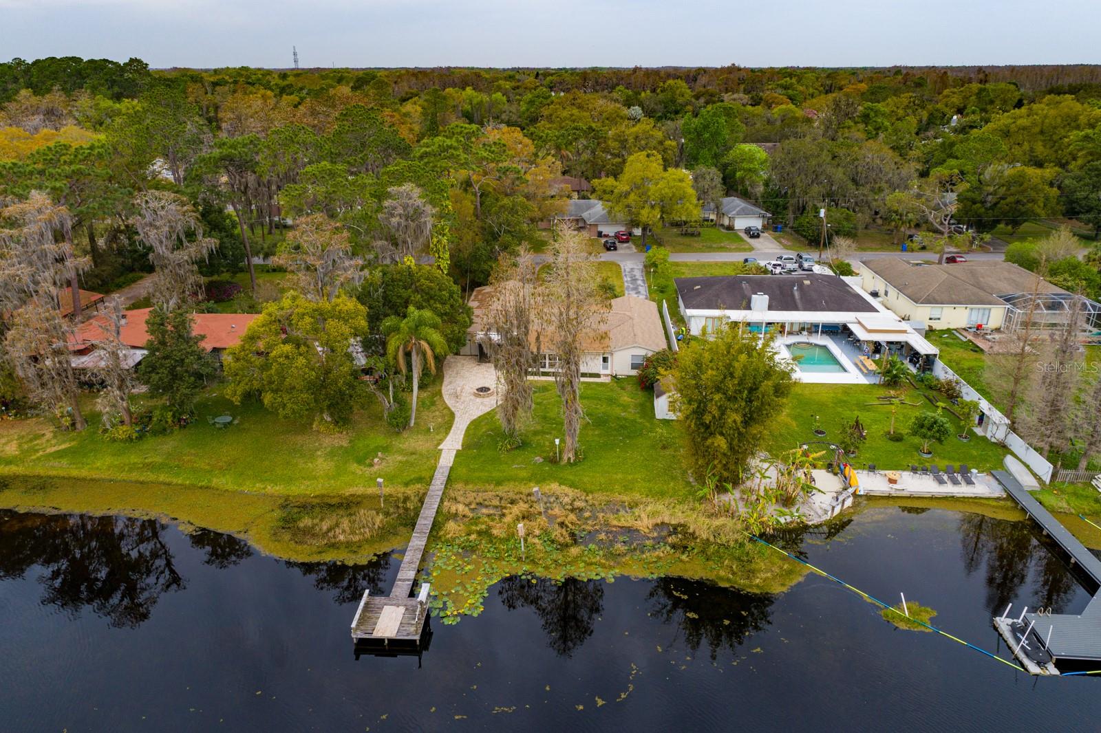 18607 Lakeshore Drive, Sold in LUTZ Zoocasa