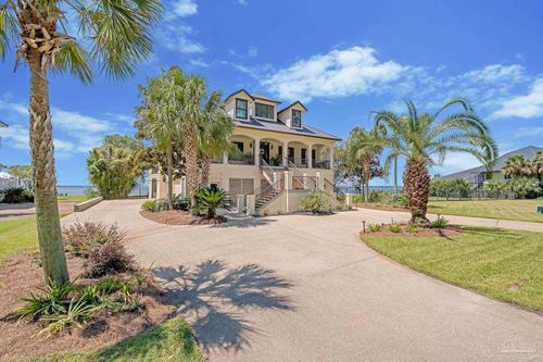 4544 Bayside Dr, Milton, FL, 32583-8422 | Card Image