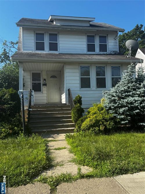 44 Hickory Ave, Bergenfield, NJ, 07621-4608 | Card Image