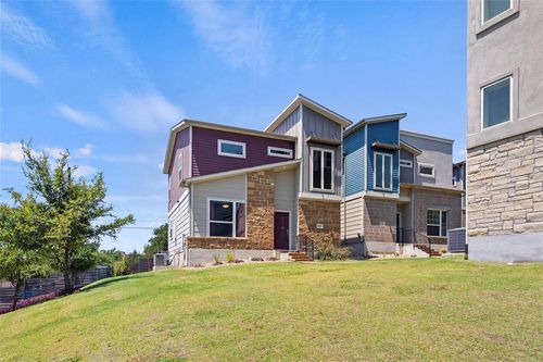 2017 Geniveive Ln, Austin, TX, 78741-7070 | Card Image