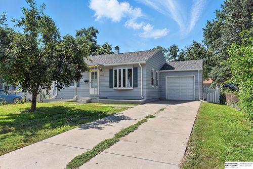 5825 Northwest Dr, Omaha, NE, 68104-2738 | Card Image
