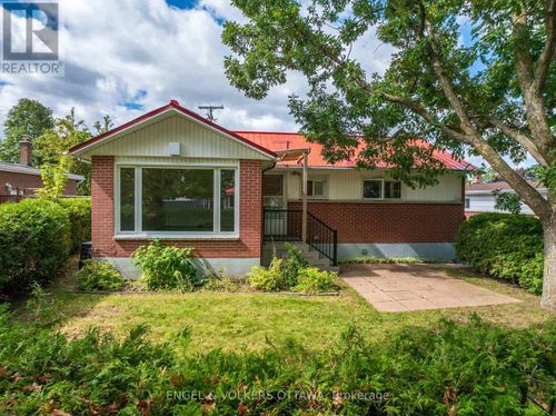 2034 Cornish Street, Ottawa, ON, K1G2R8 | Card Image
