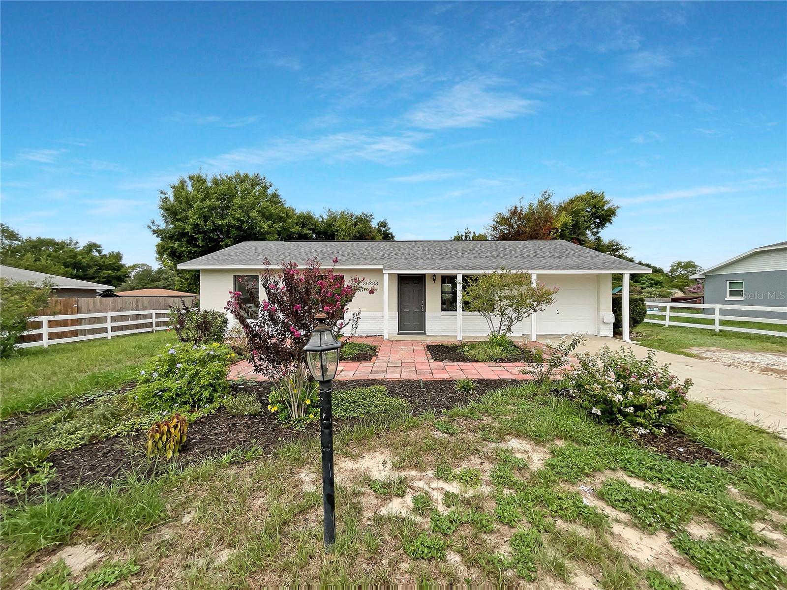 Bristol Cir, Grand Island, FL 32735