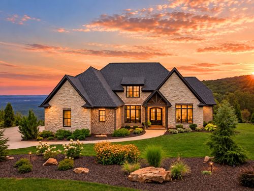 8008 Mountain Laurel Trl, Signal Mountain, TN, 37377-3025 | Card Image