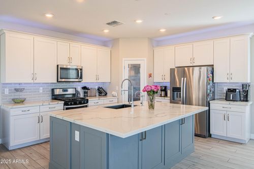 11466 S 176th Dr, Goodyear, AZ, 85338-2016 | Card Image