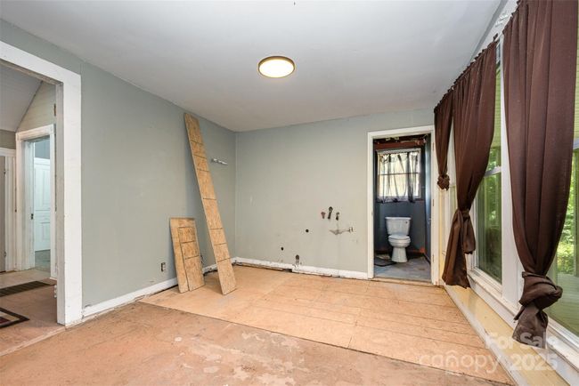 1637 N College Ave, House other with 4 bedrooms, 2 bathrooms and null parking in Newton NC | Image 15