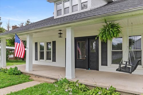 208 S Mulberry St, Cornersville, TN, 37047-4217 | Card Image