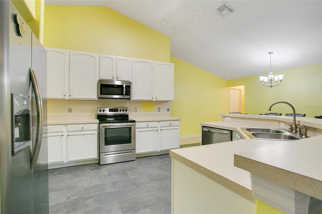 847 Coventry Rd, House other with 5 bedrooms, 3 bathrooms and null parking in DAVENPORT FL | Image 6