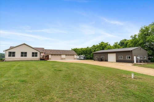 633 950th Ave, Downing, WI, 54734-9463 | Card Image