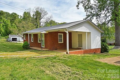 266 Long St, Statesville, NC, 28677-5102 | Card Image