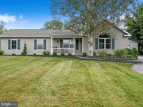 243 Dove Rd, FREDERICKSBURG, PA, 17026-9607 | Card Image