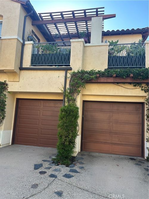 16 Teramo Ct, Newport Coast, CA, 92657-1535 | Card Image