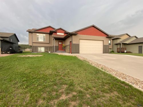 10049 Kaelem Ct, Summerset, SD, 57718-9208 | Card Image