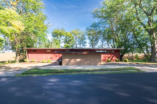 706 N 4th St, Ashton, IL, 61006-9248 | Card Image