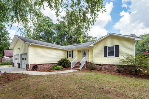 120 Dorchester St, Ridgeville, SC, 29472-7937 | Card Image