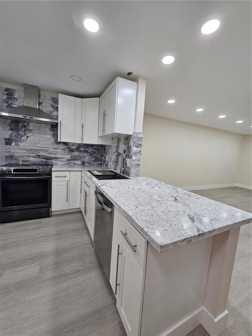 409 Bennington Ln, Lake Worth, FL, 33467-3018 | Card Image