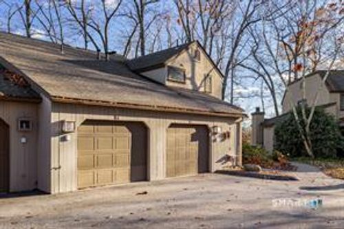 7-7 Cottonwood Dr, Avon, CT, 06001-4516 | Card Image