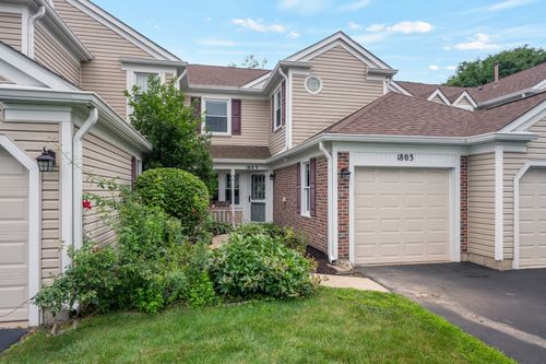 1803 Vermont Dr, Elk Grove Village, IL, 60007-2752 | Card Image