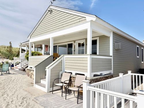 2-28 Concord Ave, Hampton, NH, 03842-3013 | Card Image