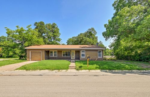200 E Tate Street, Burnet, TX, 78611 | Card Image