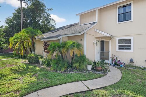 18 Tomoka Meadows Blvd, Ormond Beach, FL, 32174-4438 | Card Image