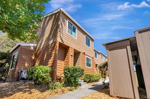 apt-d-1 Oak Crest Ct, Novato, CA, 94947-4754 | Card Image
