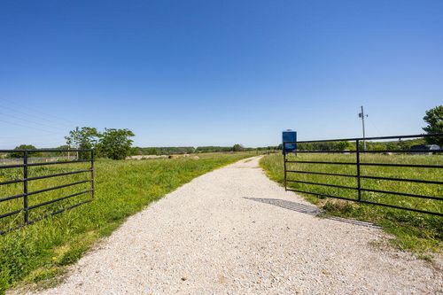 tract-b-000 Highway B, Bolivar, MO, 65613 | Card Image