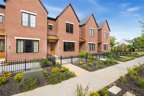 445 Nw C St, Bentonville, AR, 72712-5224 | Card Image