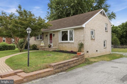 11456 Old Route 16, WAYNESBORO, PA, 17268-9438 | Card Image