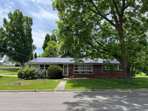485 S 8th St, Wytheville, VA, 24382-2522 | Card Image
