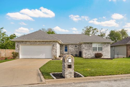 991 W Bates Dr, Nixa, MO, 65714-7098 | Card Image