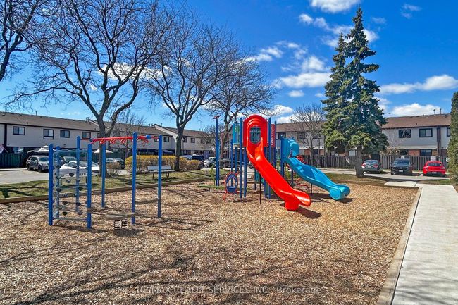 37 - 960 Glen St, Condo with 3 bedrooms, 2 bathrooms and 1 parking in Oshawa ON | Image 31
