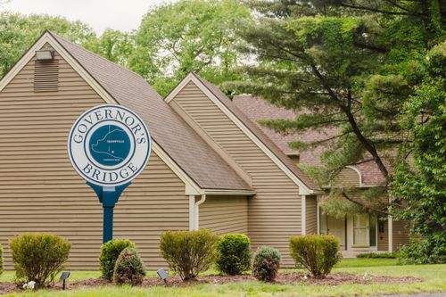 16-16 Wood Duck Ln, Tariffville, CT, 06081-9667 | Card Image