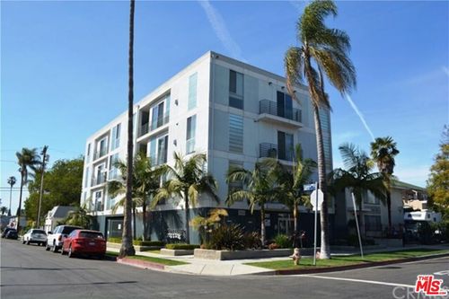 202-201 N Manhattan Pl, LOS ANGELES, CA, 90004-4018 | Card Image