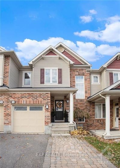 102 Par La Ville Cir, House attached with 3 bedrooms, 3 bathrooms and 3 parking in Stittsville ON | Image 1