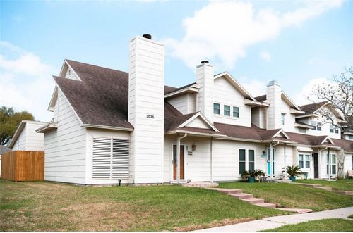 3025 Quail Springs Rd, Corpus Christi, TX, 78414-3755 | Card Image