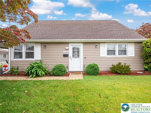 1209 Manchester Rd, BETHLEHEM, PA, 18018-1632 | Card Image