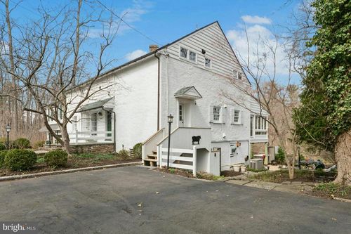 2885 Mill Rd, DOYLESTOWN, PA, 18902-1654 | Card Image