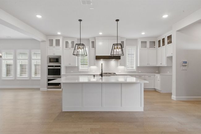 2205 Sandrellan St, House other with 4 bedrooms, 4 bathrooms and null parking in Aledo TX | Image 14
