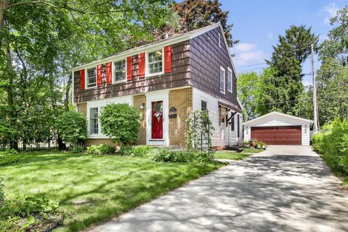 1012 E Hampton Road, Whitefish Bay, WI, 53217 | Card Image