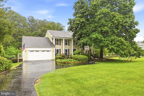 911 Riva Ridge Dr, GREAT FALLS, VA, 22066 | Card Image