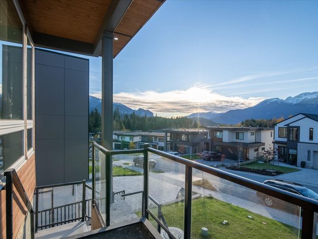 10 - 3385 Mamquam Road, House other with 5 bedrooms, 4 bathrooms and 4 parking in Squamish BC | Image 29