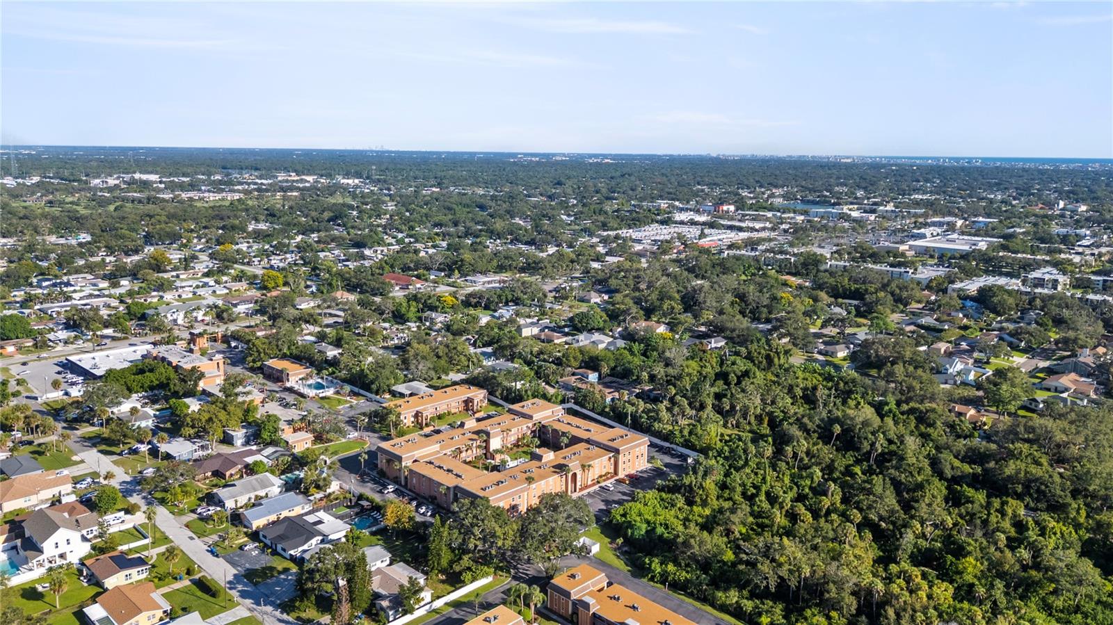 Residential in LARGO 5