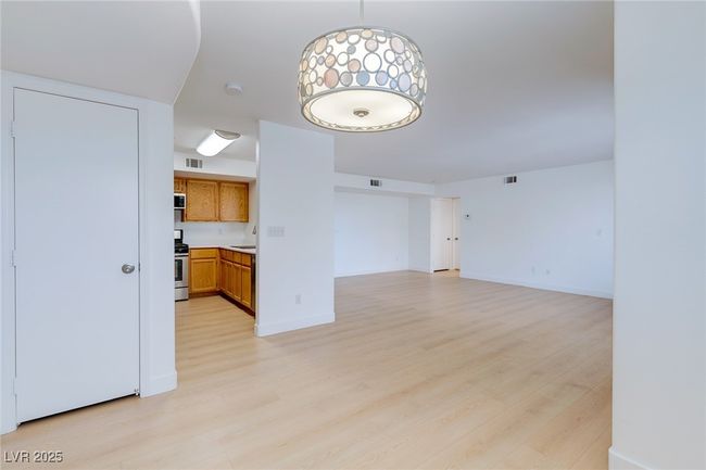 UNIT-136 - 8450 Alta Dr, Condo with 2 bedrooms, 2 bathrooms and null parking in Las Vegas NV | Image 16