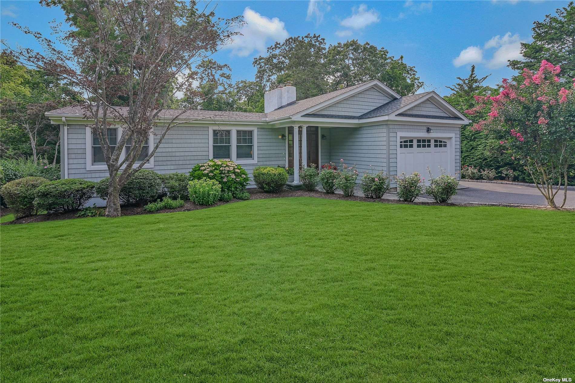 Bay Dr, Huntington, NY 11743